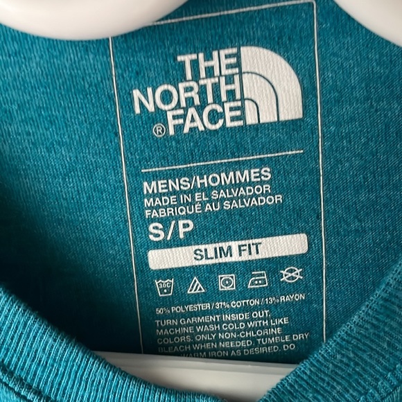 The north face t-shirt - Picture 3 of 3